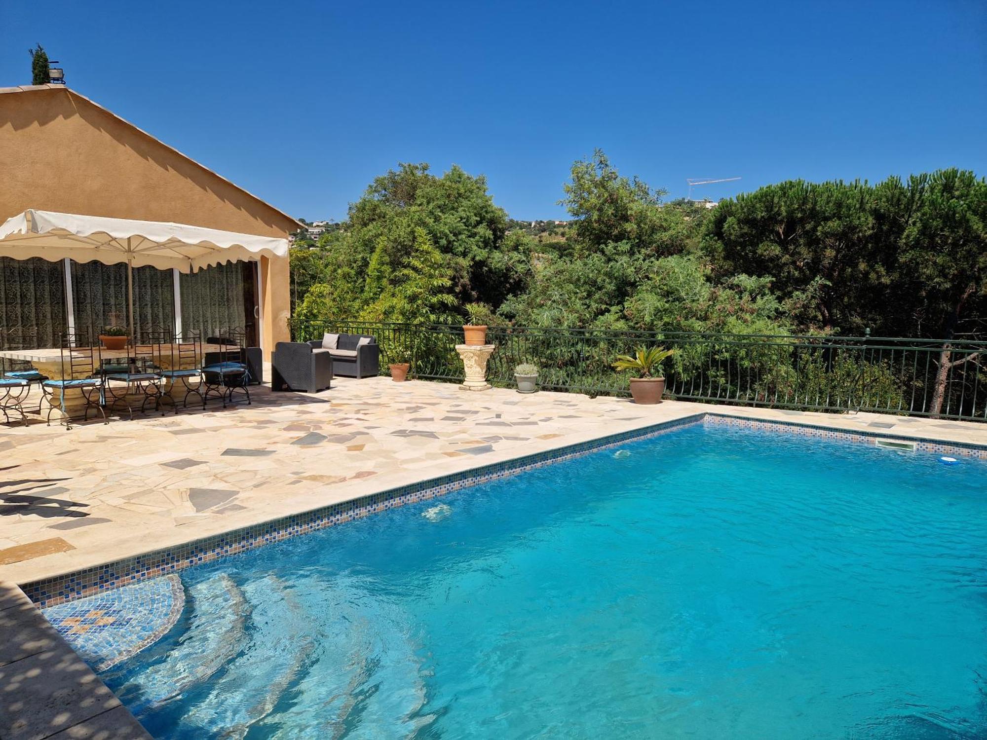 Villa Sambracitaine Les Issambres Bagian luar foto